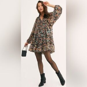 FREE PEOPLE BOHO SWING DRESS Sz. S. BOHO CHIC, STYLISH, METALLIC DETAILING
